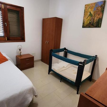 Los Nudos, acogedor apartamento con patio privado. Agaete  Exterior foto