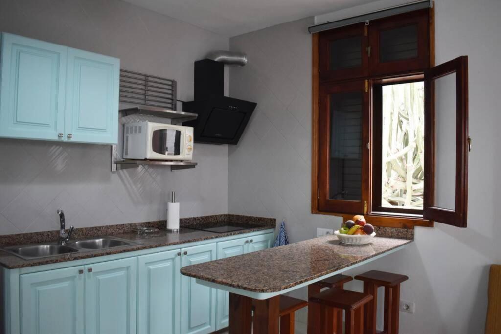 Los Nudos, acogedor apartamento con patio privado. Agaete  Exterior foto
